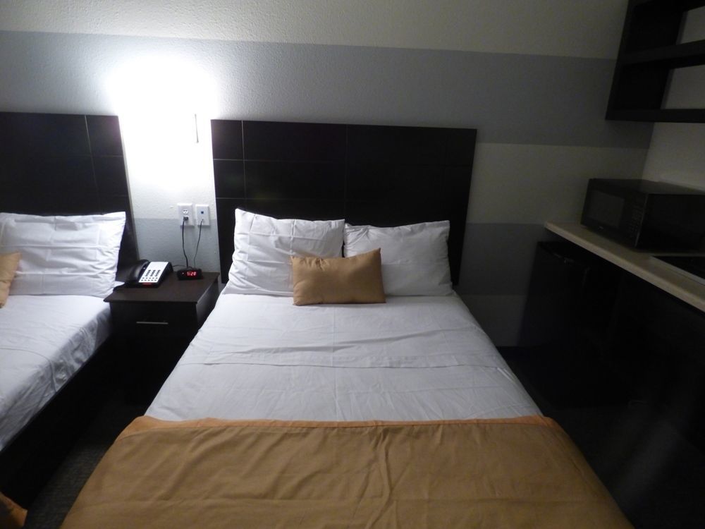 Republic Hotel Big Lake Экстерьер фото